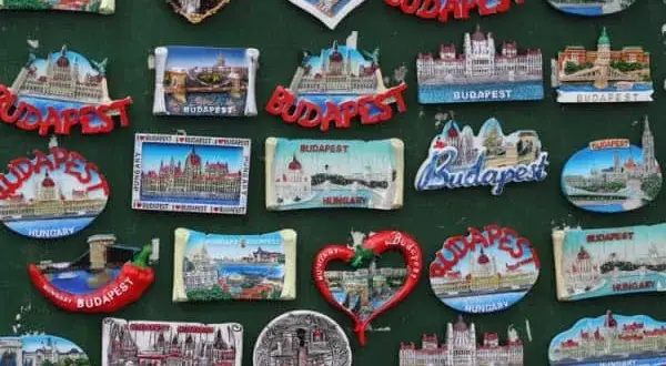 Gdzie kupić najlepsze pamiątki w Budapeszcie? Sprawdź najlepsze miejsca i porady!