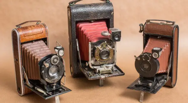 Kiedy wynaleziono aparat fotograficzny? Historia, która zmieniła świat