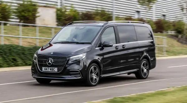 Mercedes V Klasa - luksusowy van z niezrównanym komfortem i mocą