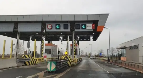 Jak płacić za autostradę A4 Gliwice-Wrocław bez problemów i kar? Sprawdź metody!
