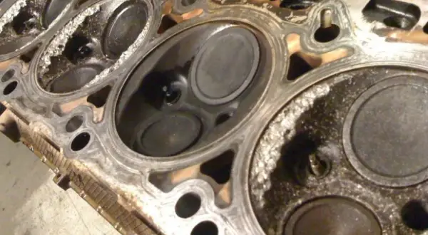Rozrząd 5.7 Hemi: Jakie są objawy zużycia i kiedy warto go wymienić?