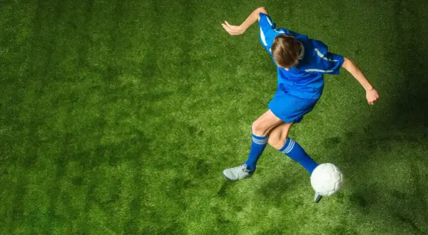 Jak zostać piłkarzem ekstraklasy - kluczowe kroki do sukcesu