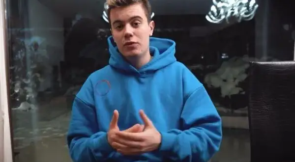 Ile lat ma Nowciax? Zaskakująca historia i ciekawostki o influencerze
