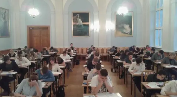 Jak napisać rozprawkę interpretacyjną: krok po kroku do sukcesu