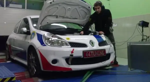 Jak zwiększyć moc w benzynie: efektywne metody tuningowe i porady