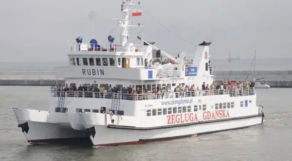 Gdzie odpływa tramwaj wodny Gdańsk Hel? Pełne informacje o rejsach