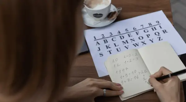 Numerologia imienia: jak liczby kształtują twoją osobowość i życie