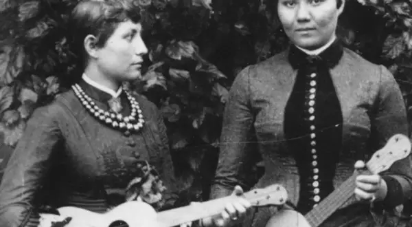 Ukulele: skąd pochodzi i jak zmieniało się na przestrzeni lat