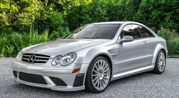 Mercedes-Benz CLK 63 AMG – niezrównane osiągi i luksus w jednym