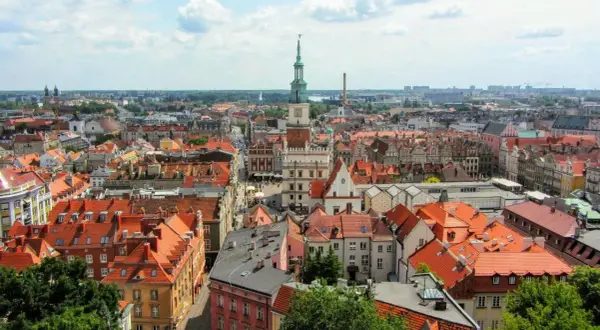 Gdzie leży Poznań? Odkryj fascynującą lokalizację tego miasta
