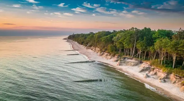 Ile za nocleg nad morzem? Ceny i najlepsze oferty na wakacje