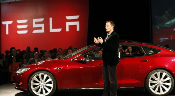 Tesla co to? Odkryj historię i innowacje tej rewolucyjnej firmy