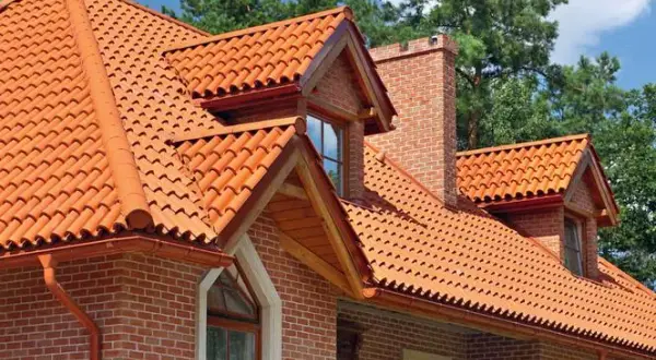 Najlepsza dachówka ceramiczna: Porównanie, trwałość i opinie ekspertów
