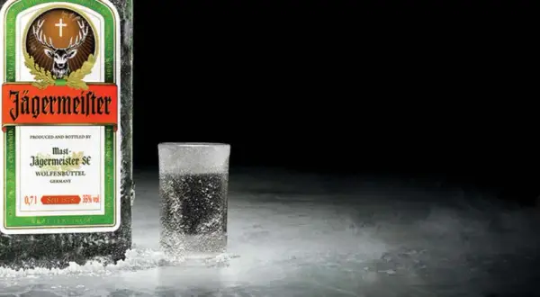 Jakie drinki z Jägermeister warto spróbować i z czym je pić