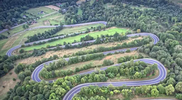 Najlepsze trasy motocyklowe w Podlasiu - odkryj ukryte atrakcje