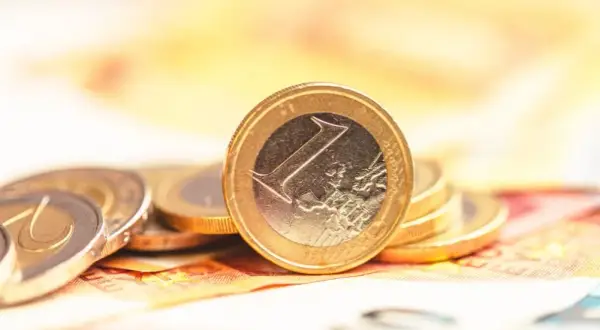 Jaka waluta jest w Hiszpanii? Kluczowe informacje o euro i cenach.