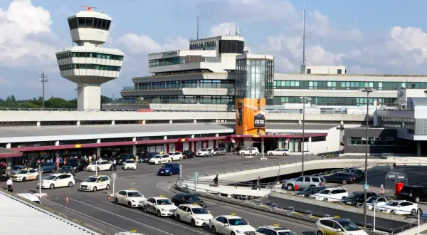 Lotnisko tegel jest zamknięte - dowiedz się, co się z nim stało