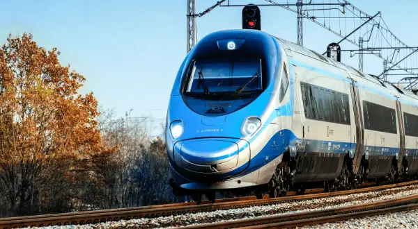 Ile wagonów ma pociąg intercity? Zaskakujące fakty o składach PKP