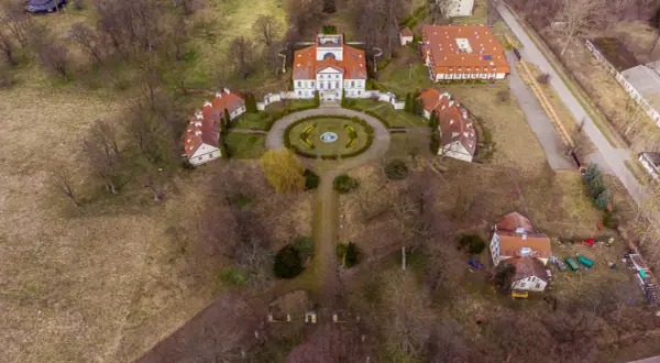 Pałac Ossolińskich: fascynująca historia XVII-wiecznej rezydencji magnackiej