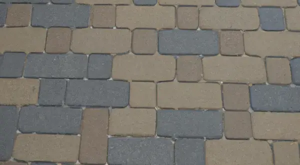 Skuteczne metody na usunięcie farby z betonu bez uszkodzeń