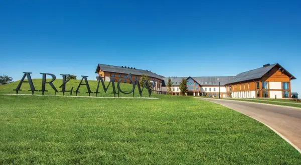 Hotel Arłamów ile pokoi – poznaj szczegóły oferty i typy pokoi