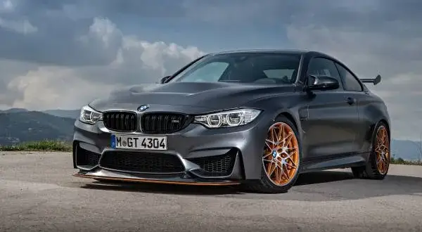 BMW M4 GTS – potężne osiągi, innowacje i wyjątkowy design sportowego auta