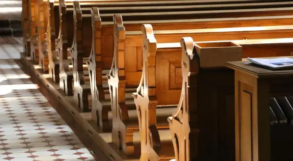Jak się wypisać z kościoła - krok po kroku do wolności od Kościoła