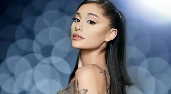 Gdzie urodziła się Ariana Grande? Zadziwiające fakty o jej dzieciństwie