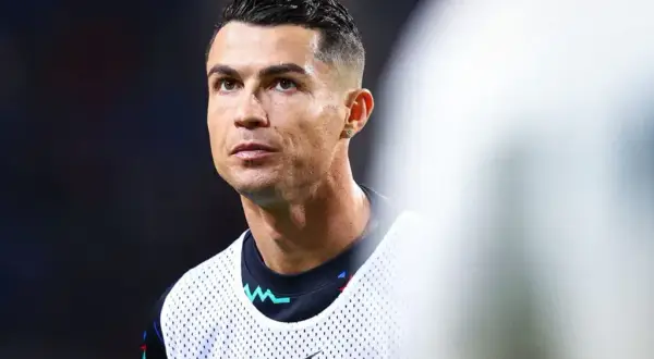 Ile zarabia Cristiano Ronaldo rocznie? Zaskakujące źródła jego dochodów
