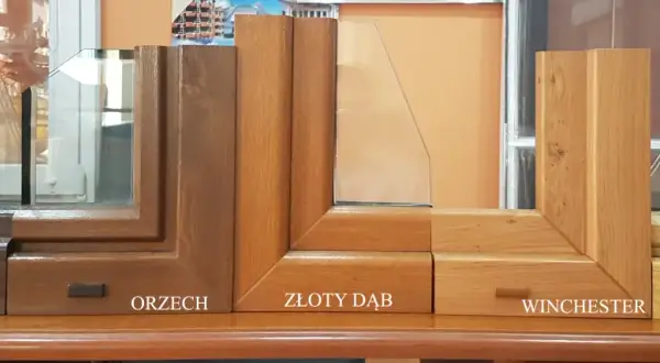 Okna złoty dąb czy orzech: Porównanie, zalety i wady obu kolorów