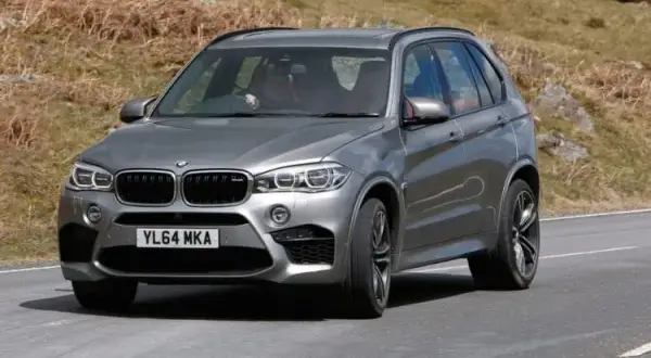 Ile pali BMW X5 3.0 diesel? Sprawdź, jak oszczędzać na spalaniu!