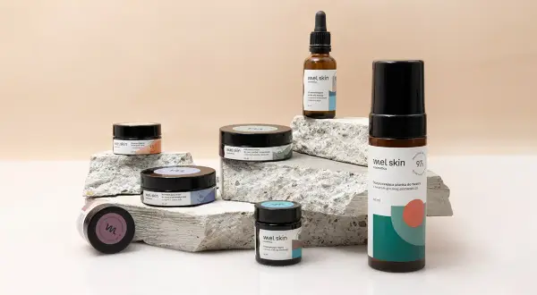 Melo rewitalizujące serum do twarzy – skuteczne na zmęczoną skórę