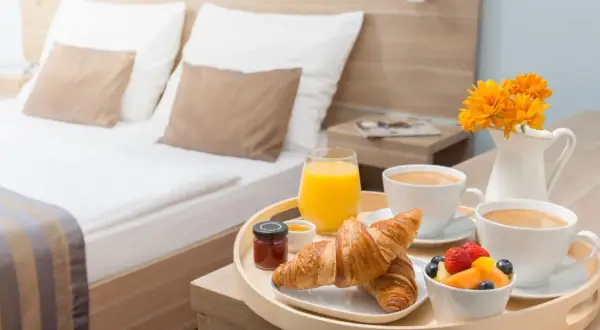 Hotel resort co to znaczy – poznaj jego znaczenie i usługi