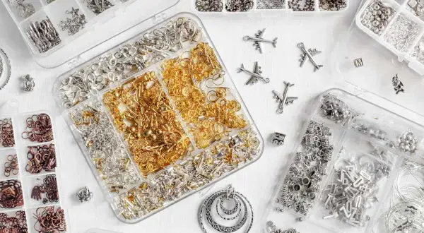 Biżuteria hand made jak zacząć – unikaj błędów i twórz z pasją