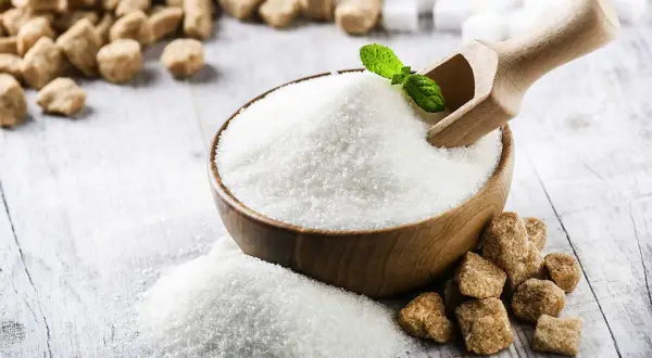 Cukier ile kalorii? Zaskakujące fakty o jego wpływie na dietę