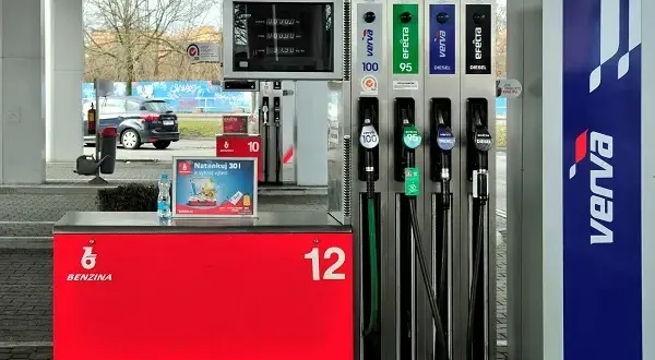 Verva 98 to benzyna czy diesel? Odkryj kluczowe różnice i wybór paliwa