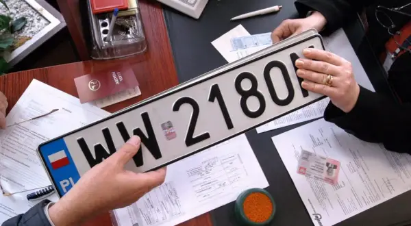 Gdzie zarejestrować samochód? Sprawdź miejsca, dokumenty i koszty bez stresu