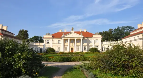 Najpiękniejsze pałace w Wielkopolsce: 6 zabytkowych rezydencji do zwiedzania