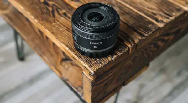 Technologia STM w obiektywach fotograficznych - co musisz o niej wiedzieć