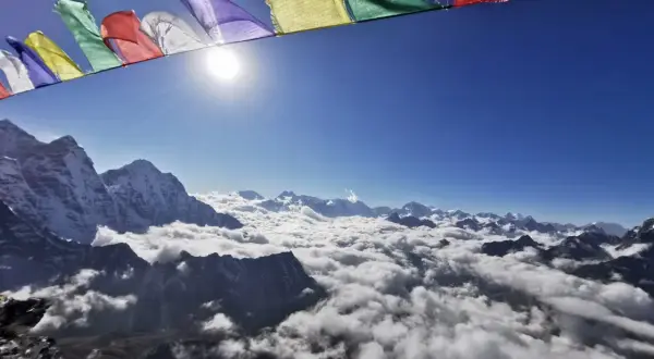 Nepal kiedy jechać? Poznaj najlepszy czas na niezapomnianą podróż