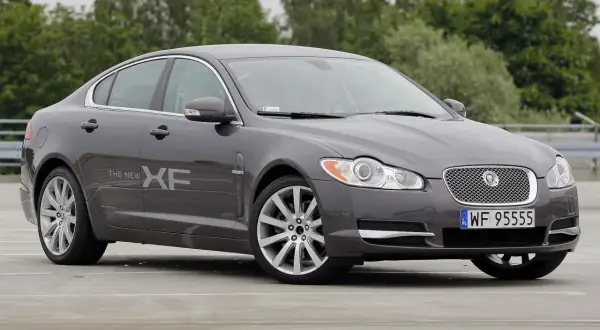 Jaguar XF jaki silnik wybrać - uniknij kosztownych błędów przy wyborze