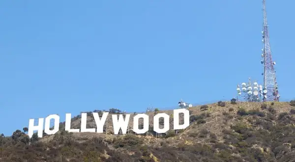 Gdzie leży Hollywood? Odkryj tajemnice i sąsiednie dzielnice