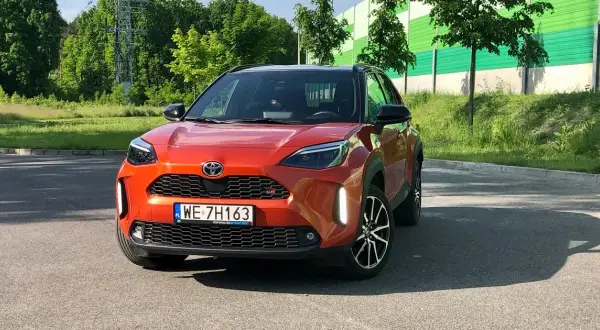 Toyota Yaris Cross czy warto? Poznaj zalety i wady tego SUV-a