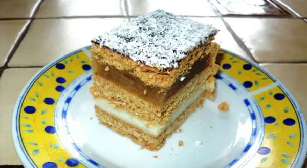 Prosty przepis na ciasto inwalida, które zachwyci każdego smakosza