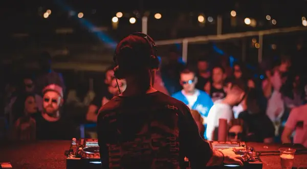 Ile kosztuje sprzęt DJ? Zrozum, ile naprawdę musisz wydać