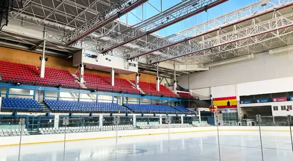 Todo lo que necesitas saber sobre la pista de patinaje en el Palacio de Hielo