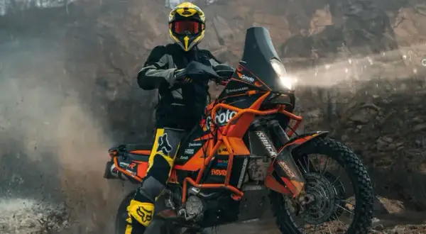 Jaki olej do lag motocyklowych wybrać, aby uniknąć problemów?