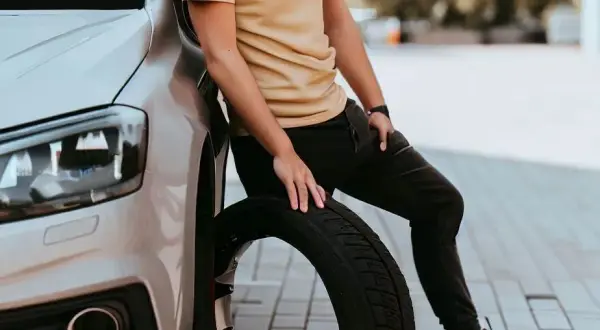 Jakie opony do VW Polo 9N wybrać, aby uniknąć błędów i poprawić bezpieczeństwo?
