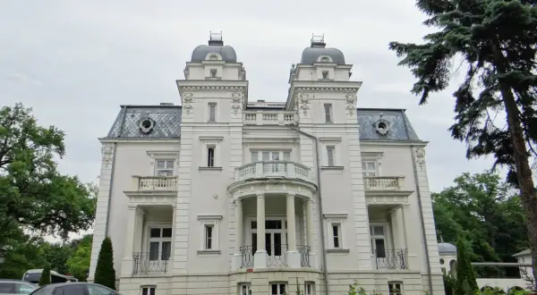 Pałac w Teresinie - tajemnice najpiękniejszej rezydencji na Mazowszu