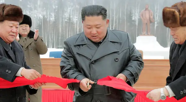 Kim Dzong Un: Tajemniczy Dyktator Korei Północnej - Sylwetka
